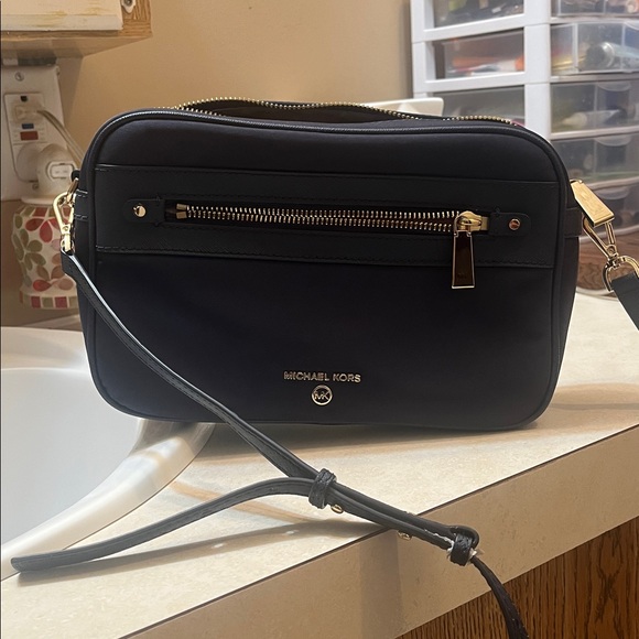 Michael Kors Navy Crossbody Bag - Picture 1 of 5